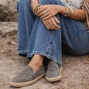 Kenneth Cole Reaction Weylon Suede Loafer Womens Sz 8.5 Grey Slip On Espadrille